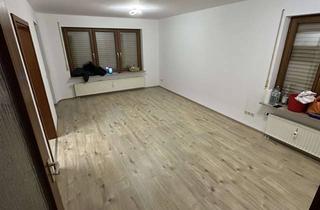 Wohnung mieten in Hegelstraße, 72213 Altensteig, Frisch renovierte 2-Zi.-Wohnung mit 2 Balkonen, Aufzug & Stellplatz