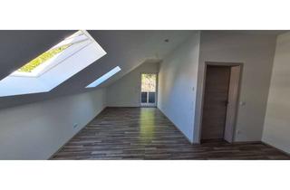 Wohnung mieten in 76684 Östringen, Gehobene 2-Zi-Dachgeschoss-WG in Tiefenbach (Östringen) mit Balkon