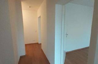 Wohnung mieten in Siedlungsstraße, 79539 Lörrach, 2-Zimmerwohnung mit Balkon, Stellplatz und Keller, WOHNBERECHTIGUNGSSCHEIN ZWINGEND ERFORDERLICH