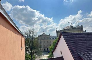 Wohnung mieten in 96450 Coburg, 4-Zimmer-Wohnung mit Terrasse & Blick zur Ehrenburg - Grafengasse