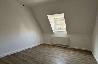 Wohnung mieten in Salierstraße 26, 75177 Nordstadt, Helle und renovierte DG-Wohnung in der Nordstadt!