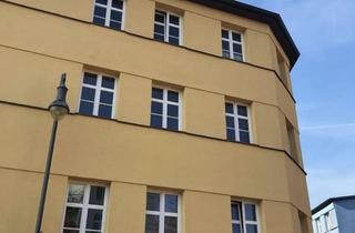 Wohnung mieten in Querstraße 18, 19053 Feldstadt, Schöne, ruhige 2 Zimmer-Wohnung mit Balkon in der Feldstadt