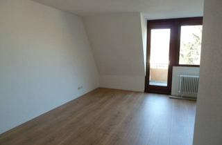 Wohnung mieten in 28309 Sebaldsbrück, 2-Zimmer-Dachgeschosswohnung im Grünen - Renoviert - Bremen-Sebaldsbrück