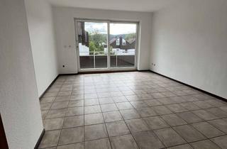 Wohnung mieten in Bischof-Ketteler-Straße 42, 33014 Bad Driburg, 2-Zimmer-Wohnung mit Balkon & Stellplatz in Bad Driburg