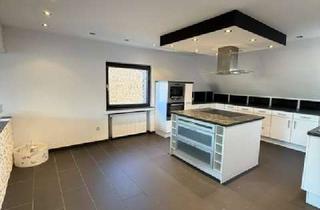 Wohnung mieten in Riesengebirgstraße 82, 47445 Moers, Moderne 4 Zimmerwohnung + Küche + Balkon