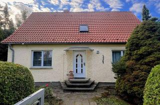 Einfamilienhaus kaufen in 13125 Buch, FINALER PREIS|1.056m² Sonnengrundstück in Südlage, charmante Einfamilienhaus, Garage, Nebengelass
