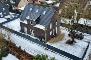 Haus kaufen in Beim Farenland 23, 22159 Farmsen-Berne, ...für die ganze Familie - höchste Effizienz und Luxus pur