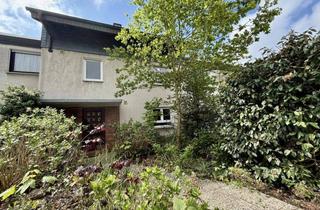 Reihenhaus kaufen in 58730 Fröndenberg, Fröndenberg: Zweifamilienhaus mit üppigem Platzangebot für die gesamte Familie plus separater Garage