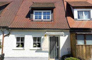 Haus kaufen in 90542 Eckental, Charmantes Reihenmittelhaus mit großem Garten