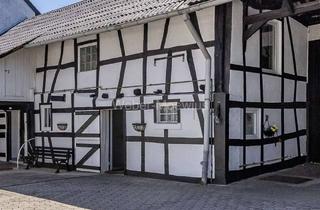 Haus kaufen in 53123 Duisdorf, Gepflegte Hofanlage mit 2 Wohnhäusern, Nebengebäuden u.v.m. / Bauvorbescheid für 3. Wohnhaus