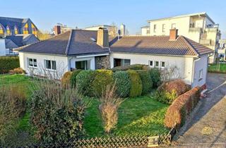 Haus kaufen in Koppensteiner Weg, 55481 Kirchberg, Stilvoller Winkelbungalow in der ältesten Stadt des Hunsrücks!