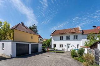 Einfamilienhaus kaufen in 94315 Straubing, - Voll unterkellertes Einfamilienhaus mit Doppelgarage in Innenstadtlage -