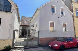 Haus kaufen in 55283 Nierstein, ImmobilienPunkt*** 1-2-Familienhaus mit Scheune mitten in Nierstein