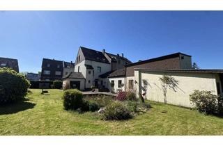 Haus kaufen in 46147 Holten, Ich bin ein Zwei- bis Dreifamilienhaus mit Geschichte – stilvoll, urig und mit wunderschönem Garten.