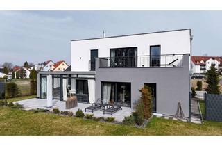 Einfamilienhaus kaufen in 95643 Tirschenreuth, Kubus - Einfamilienhaus mit großer 4-fach Garage und kleiner Werkstatt in Tirschenreuth
