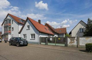 Haus mieten in 76344 Eggenstein, Gemütliches Haus auf zwei Etagen mit EBK, 2 Bädern & Gartenanteil