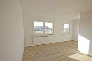 Wohnung mieten in Waldmeisterstr. 19, 06120 Halle, Schöne 1-Raumwohnung mit Singleküche und Balkon
