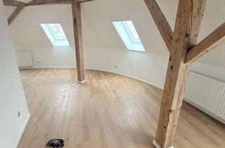 Wohnung mieten in Schwimmschulstraße 2c, 84034 Nikola, Moderne und lichtdurchflutete 2-Zimmer-Dachgeschosswohnung in zentraler Lage von Landshut
