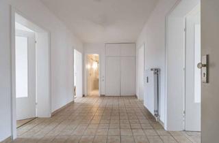 Wohnung mieten in Düsseldorfer Str. 528, 47055 Wanheimerort, Großzügige Wohnung mit Balkon