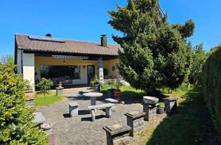 Einfamilienhaus kaufen in 94474 Vilshofen, Zentral angebunden - Einfamilienhaus mit Charakter: Wohnen auf einer Ebene, Studio & sonniger Garten