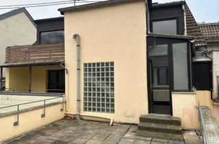 Mehrfamilienhaus kaufen in Mainzer Strasse 34, 55413 Trechtingshausen, Wohnen mit Aussicht: Mehrfamilienhaus mit Balkon und Rheinblick