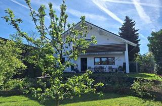 Haus kaufen in 76689 Karlsdorf-Neuthard, Großzügiges, freistehendes 1-Fam.-Haus in sehr schöner, ruhiger Randlage von Karlsdorf