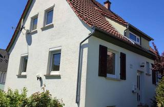 Haus mieten in 71384 Weinstadt, Großzügiges Einfamilienhaus mit Garten und Doppelgarage in ruhiger Lage in Weinstadt