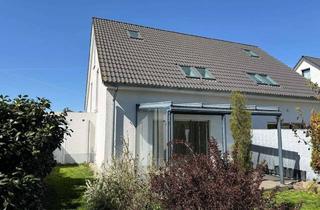 Haus mieten in 06120 Halle, Moderne Doppelhaushälfte | 5 Zimmer | Fußbodenheizung | EBK | überdachte Terrasse | toller Garten...