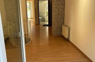 Anlageobjekt in 64569 Nauheim, Großzügige 4 - Zimmer-Wohnung mit Stellplatz in ruhiger Lage in Nauheim