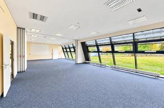 Gewerbeimmobilie kaufen in 72250 Freudenstadt, Modernes Büro-, Praxis- oder Geschäftshaus mit PV-Erträgen, über 24 + SP und 3.400 m² Grundstück