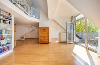 Wohnung kaufen in Hohenzollernplatz, 80796 München, Schwabing – am Hohenzollernplatz: 4-Zimmer-Maisonettewhg. im DG mit Balkon zum Innenhof, Lift & TG.