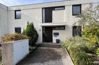Wohnung kaufen in 89231 Neu-Ulm, Großzügige Wohnung mit Dachterrasse, Hobbyraum und Garage - Raum für Ideen und Leben in Ludwigsfeld