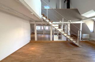 Lofts mieten in Marktstrasse, 88212 Ravensburg, Exklusive Maisonette-Loftwohnung mit historischem Charme im Herzen von Ravensburg