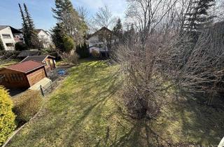 Immobilie kaufen in 82194 Gröbenzell, Grundstück mit Altbestand - Großzügiges Baurecht für Einfamilienhaus/Doppelhaus in Gröbenzell