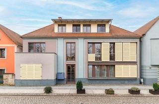 Wohnung kaufen in Altkötzschenbroda 52, 01445 Radebeul, Einziehen und wohlfühlen! Bezugsfertige 3-Zi-ETW im Herzen von Altkö im modernen Neubau aus 2001!