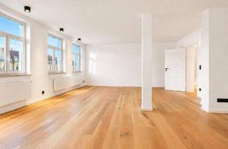 Wohnung kaufen in 90419 Nürnberg, Nürnberg - ** Altbauwohnung mit 4 Zimmern, hohem Wohnkomfort & toller Aussicht **