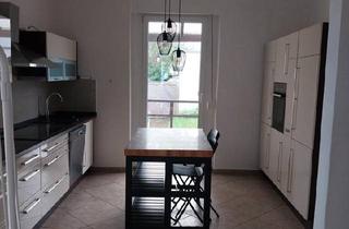 Wohnung kaufen in 52249 Eschweiler, Eschweiler - Haus im Haus auf 2 Etagen mit Terrasse + Garten