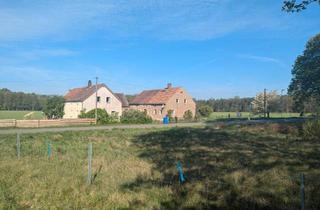 Haus kaufen in 02906 Niesky, Niesky - 3-Seiten-Hof Autarkie Selbstv. 1 ha Land Brunnen