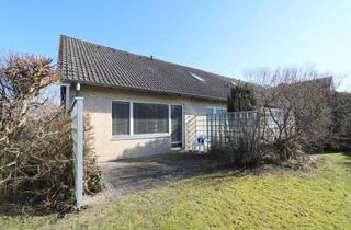 Wohnung kaufen in 23743 Grömitz, Seltenheit über 2 Etagen!Reihenhausstil-Whg., ca. 73m² mit Terrasse und Stellpl. in zentraler Lage