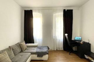 Wohnung kaufen in 10559 Tiergarten, Bezugsfrei! Charmante Altbauwohnung im ruhigen Seitenflügel in Berlin-Moabit
