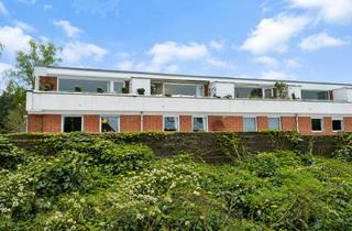 Wohnung kaufen in 23560 Moisling, Viel Potenzial: 3-Zimmer-Wohnung mit Balkon, Tiefgarage und Top-Anbindung in Lübeck-Moisling