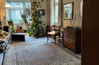 Wohnung kaufen in 70372 Bad Cannstatt, Von Privat - Schöne Altbauwohnung in Bad Cannstatt, Nähe Kurpark