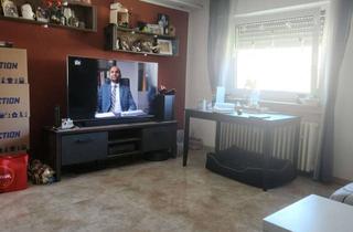 Wohnung kaufen in Röschweg 10, 71686 Remseck, Provisionsfreie 2,5-Zimmer-Dachgeschosswohnung in ruhiger Lage von Neckarrems