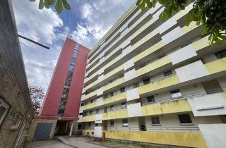 Wohnung mieten in Klipperstr. 18, 23558 Buntekuh, Frisch renovierte 2,5 Zimmer-Wohnung in der 4.Etage mit Balkon und Wannenbad