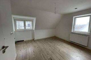 Wohnung mieten in Fontainestraße 23, 33378 Rheda-Wiedenbrück, Renovierte Dachgeschoss-Wohnung mit neuem Badezimmer frei!