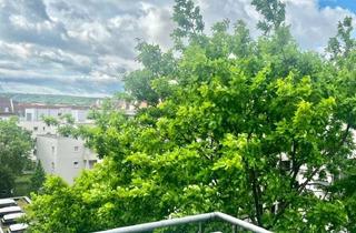 Wohnung mieten in 99084 Altstadt, CHARMANTE 3-ZIMMER-PERLE MIT SONNENBALKON! Einbauküche kann übernommen werden