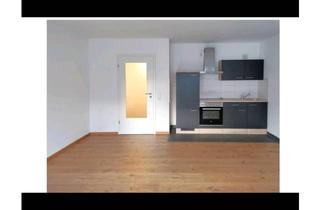 Wohnung mieten in Mariaberger Straße 79, 87439 Thingers, Modernisierte 1-Zimmer-Wohnung mit Balkon, Tiefgarage, Aufzug & Einbauküche in Kempten