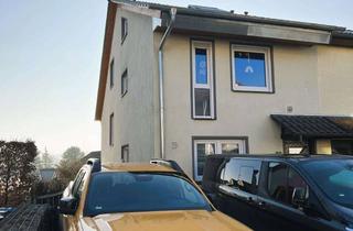 Haus kaufen in Wittenberger Straße, 64372 Ober-Ramstadt, Stilvolles Reihenendhaus für Familien – modern, lichtdurchflutet & perfekt gelegen in Ober-Ramstadt.