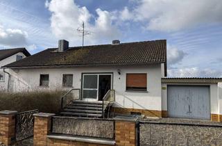 Haus kaufen in Weideweg, 35329 Gemünden, Freistehendes EFH mit ELW und Garage