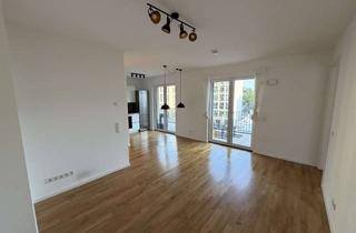 Wohnung mieten in Ferdinand-Happ-Straße 12a, 60314 Ostend, Helle 2-Zimmer-Wohnung mit großem Südbalkon im 3. OG – Frankfurt-Ostend